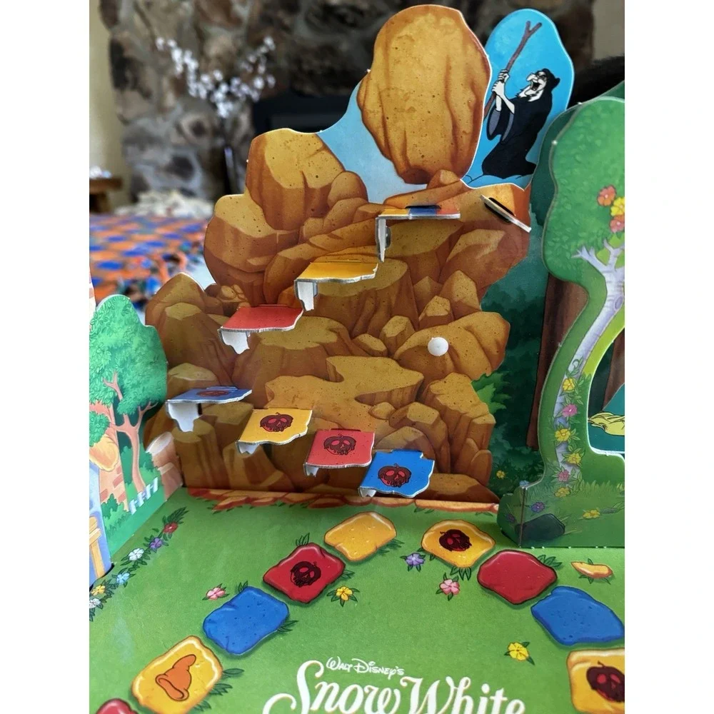 Vintage Snow White and the‎ Seven Dwarfs Board Game Milton Bradley 1992 COMPLETE